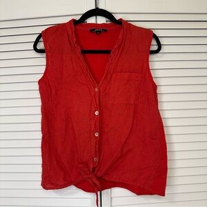 CHARLIE B Red Sleeveless Button-Down Shirt